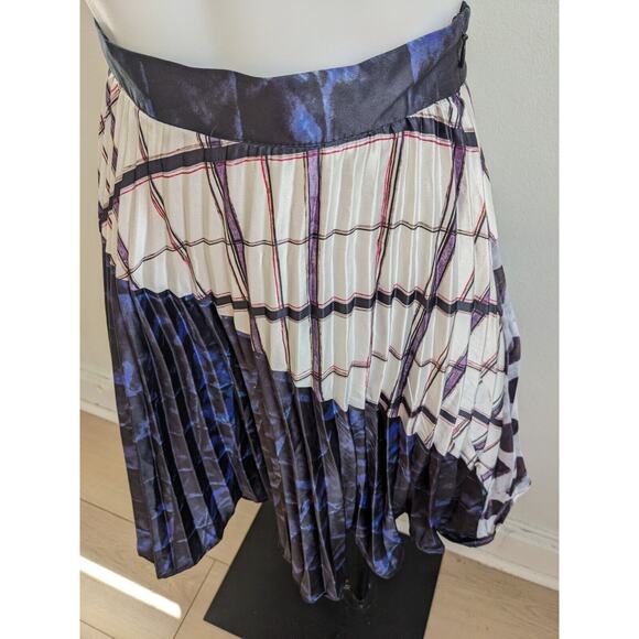 The Lines in Between Size XS Accordion Pleated Midi Skirt Black Tan Striped - Picture 10 of 10